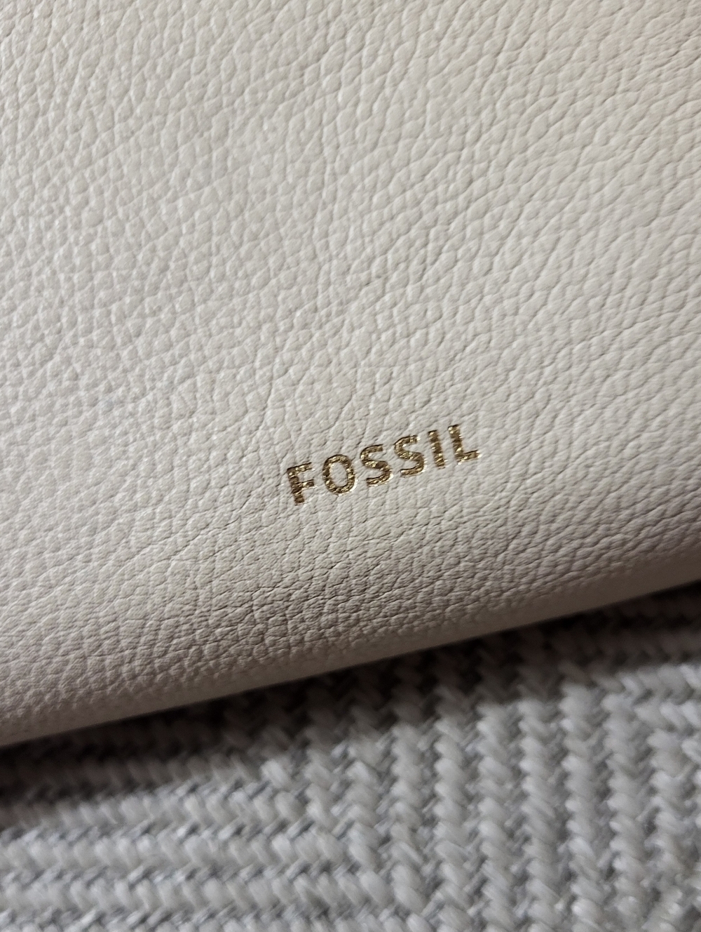 Fossil Lainie Multifunction Two Tone Leather Wallet - Picture 4 of 9